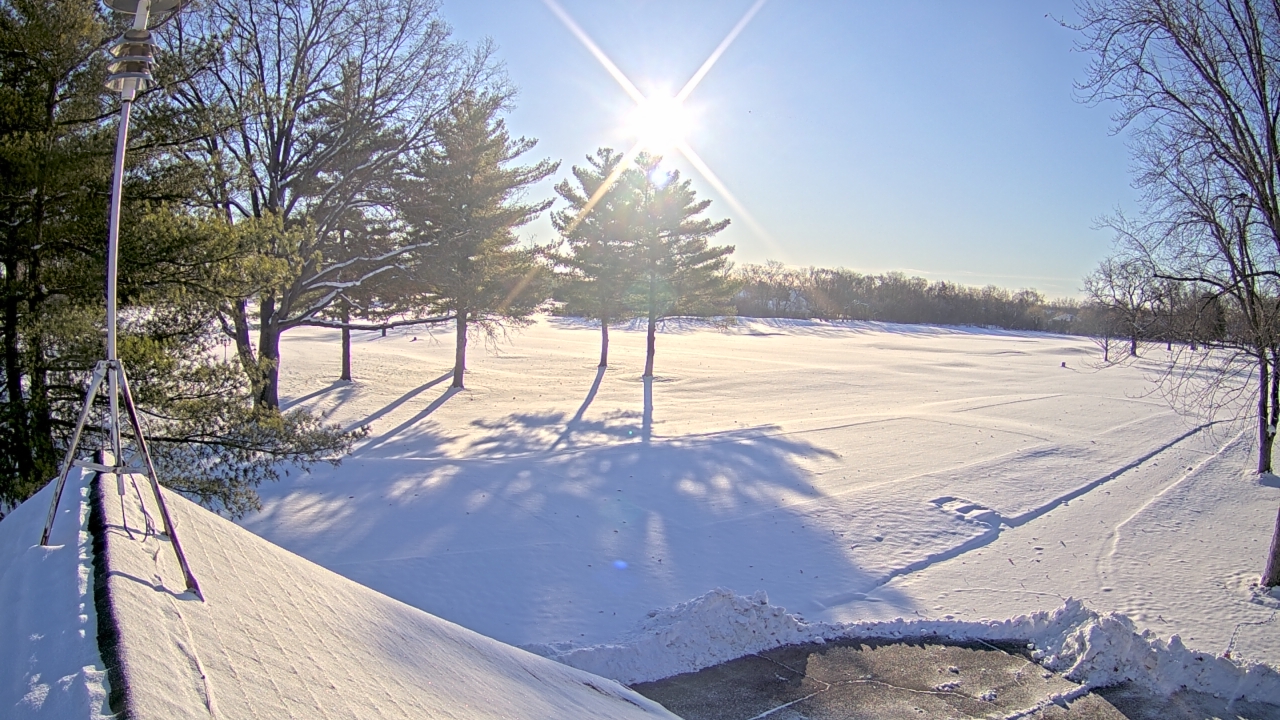 Thumbnail for current weather camera view from The Grove Country Club in Long Grove, Illinois