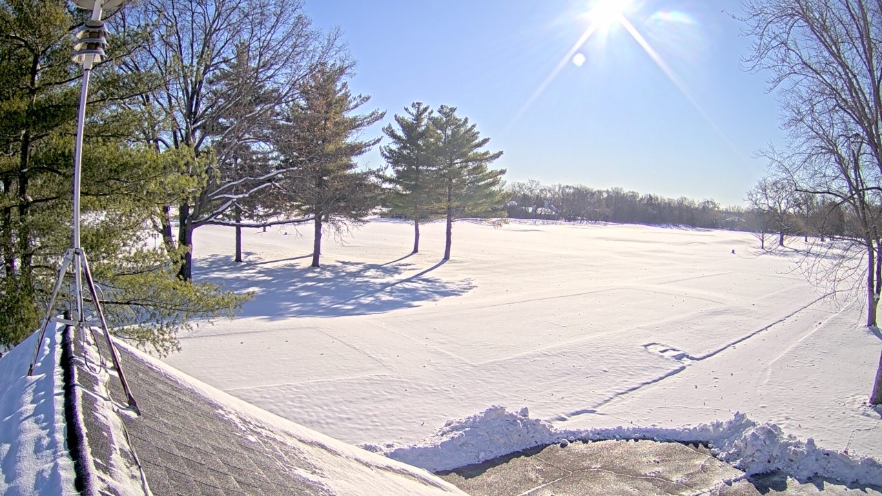Thumbnail for current weather camera view from The Grove Country Club in Long Grove, Illinois
