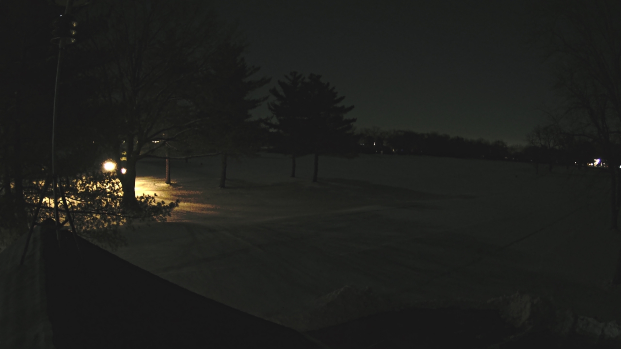 Thumbnail for current weather camera view from The Grove Country Club in Long Grove, Illinois