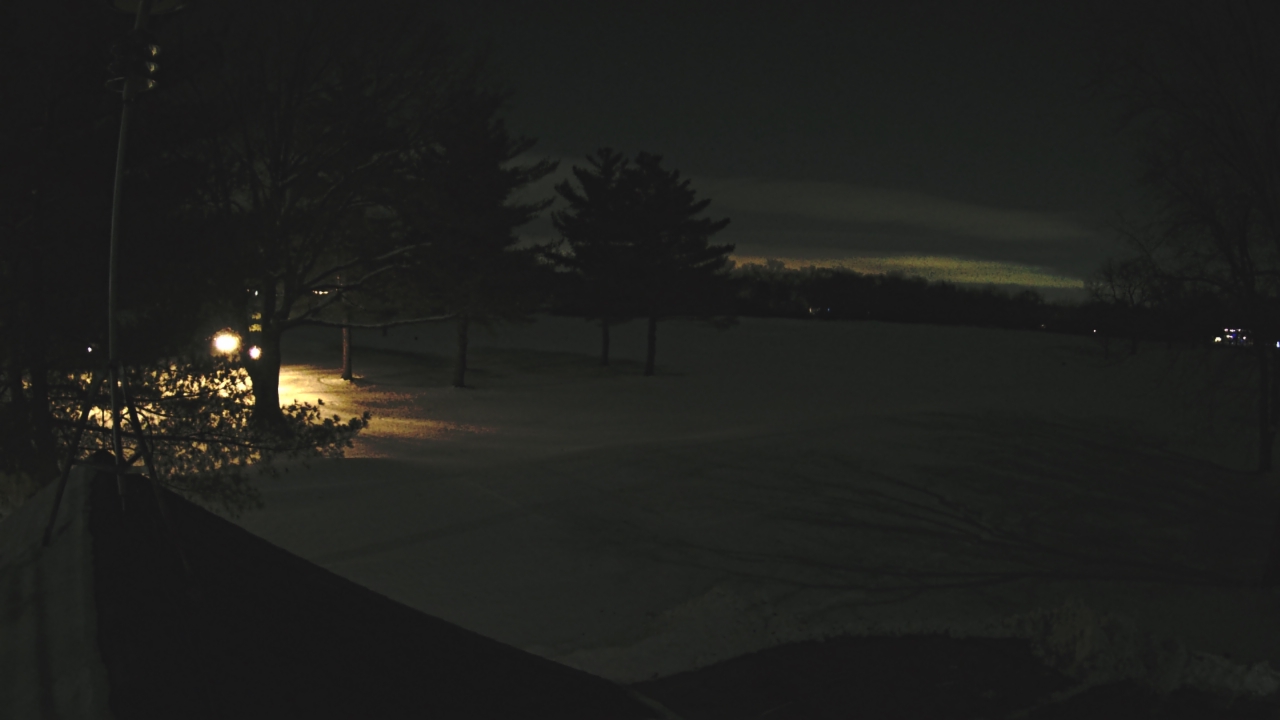 Thumbnail for current weather camera view from The Grove Country Club in Long Grove, Illinois