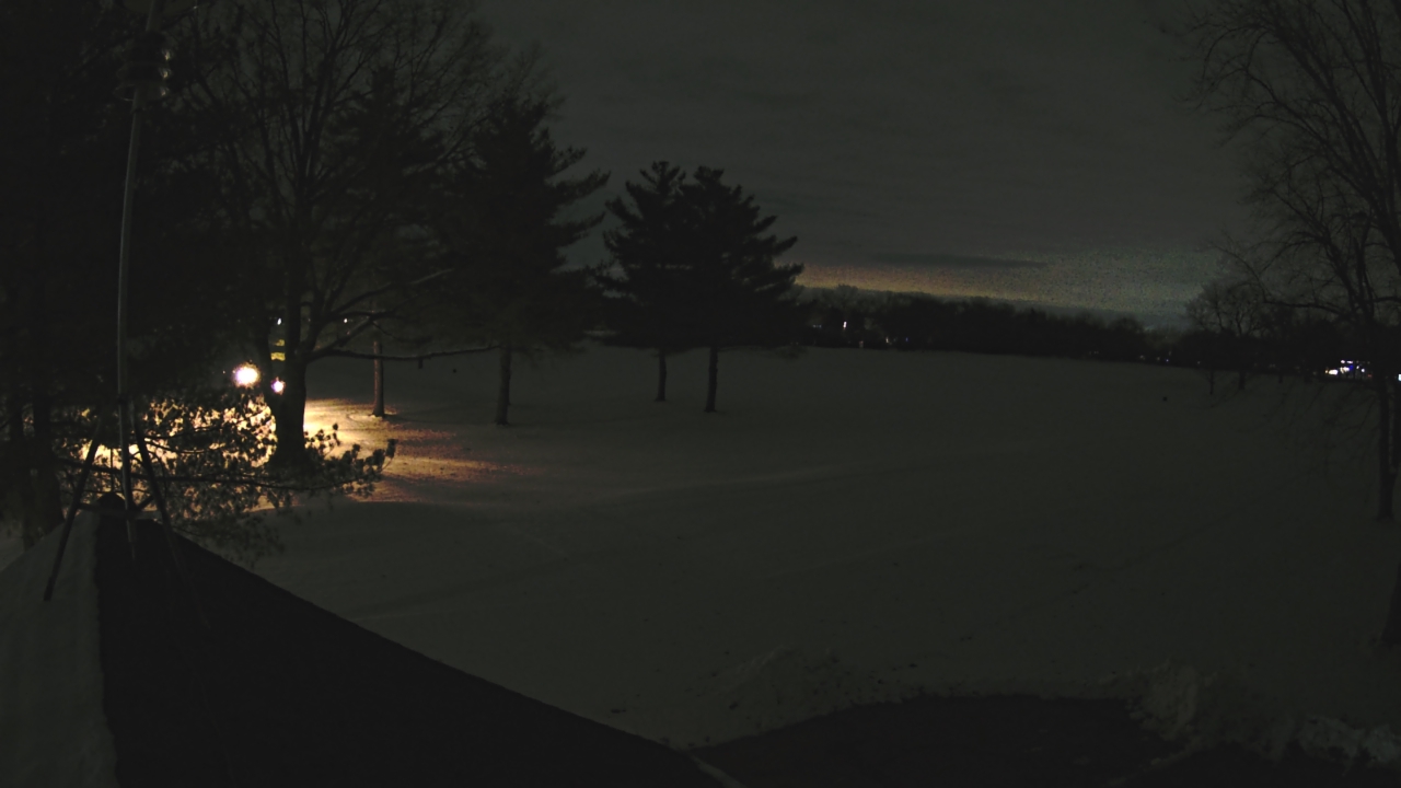 Thumbnail for current weather camera view from The Grove Country Club in Long Grove, Illinois