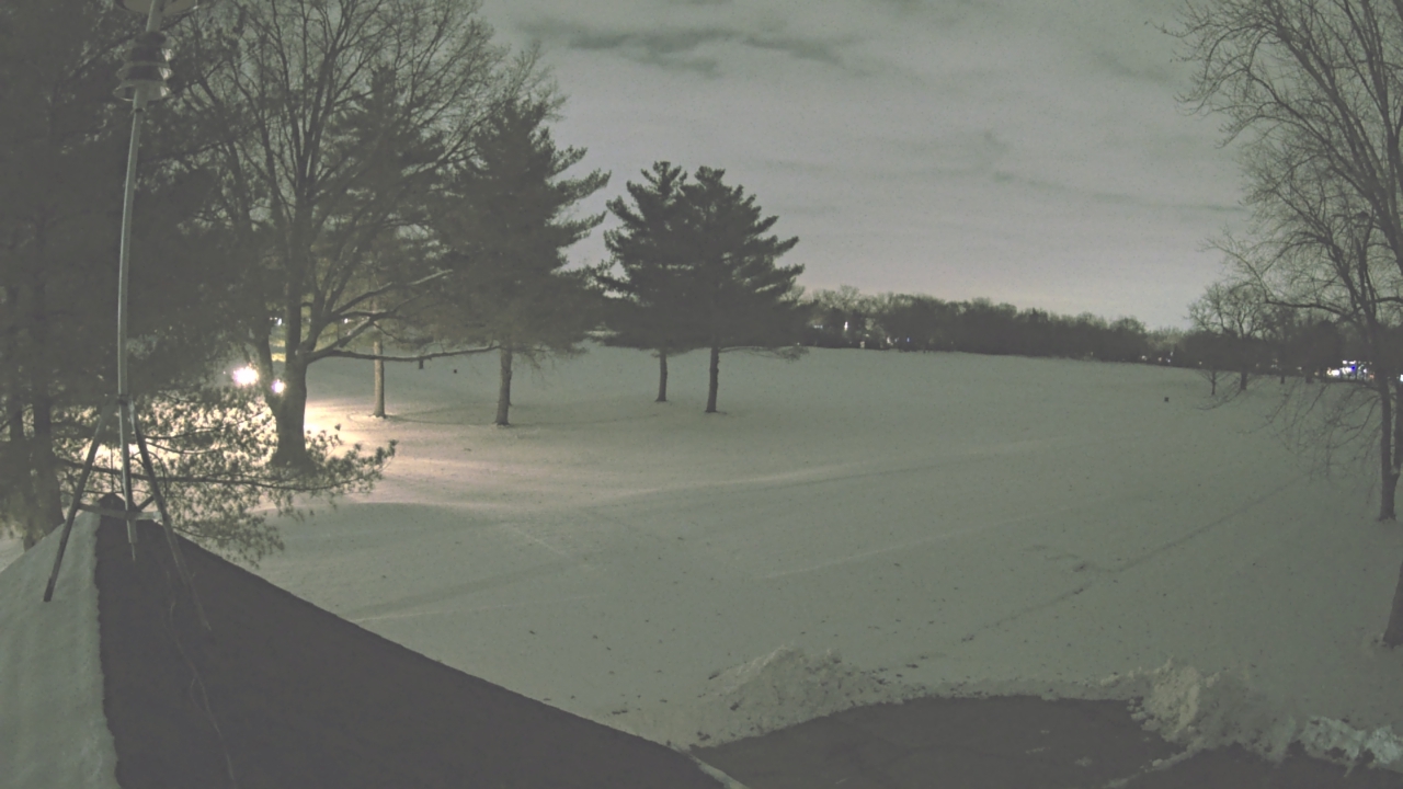 Thumbnail for current weather camera view from The Grove Country Club in Long Grove, Illinois