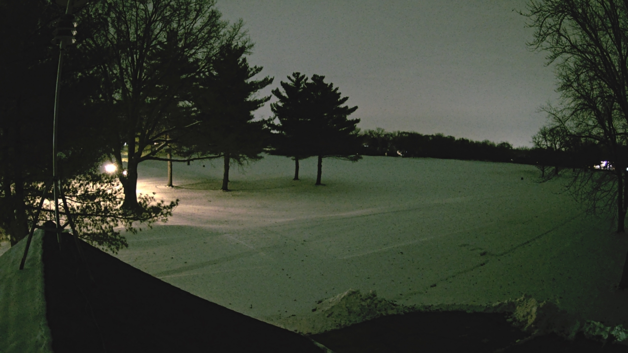 Thumbnail for current weather camera view from The Grove Country Club in Long Grove, Illinois