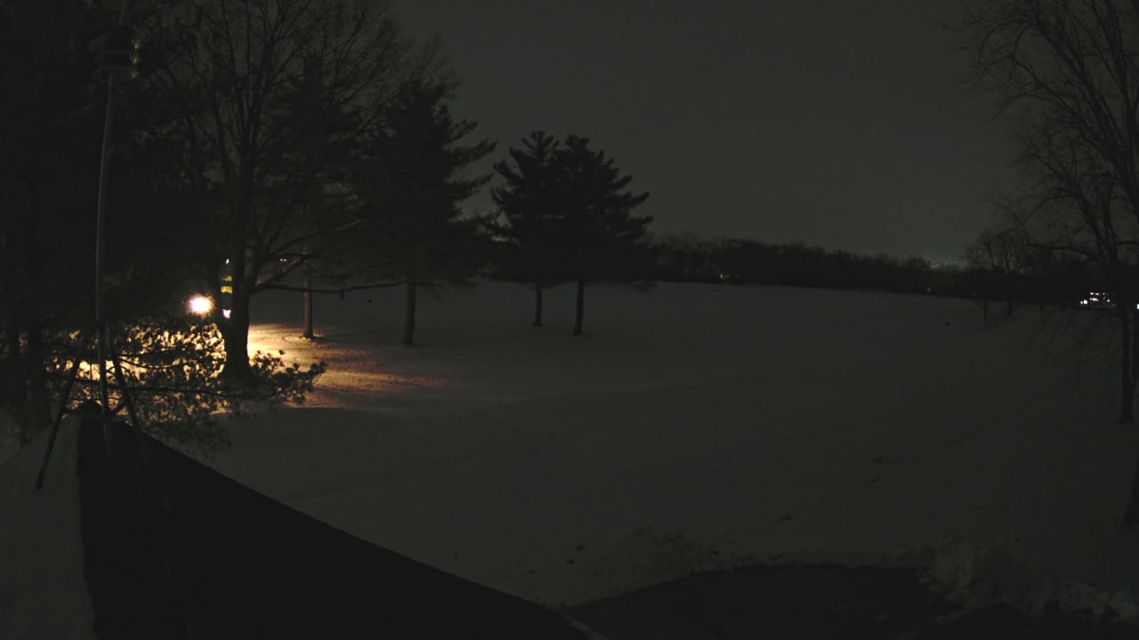 Thumbnail for current weather camera view from The Grove Country Club in Long Grove, Illinois