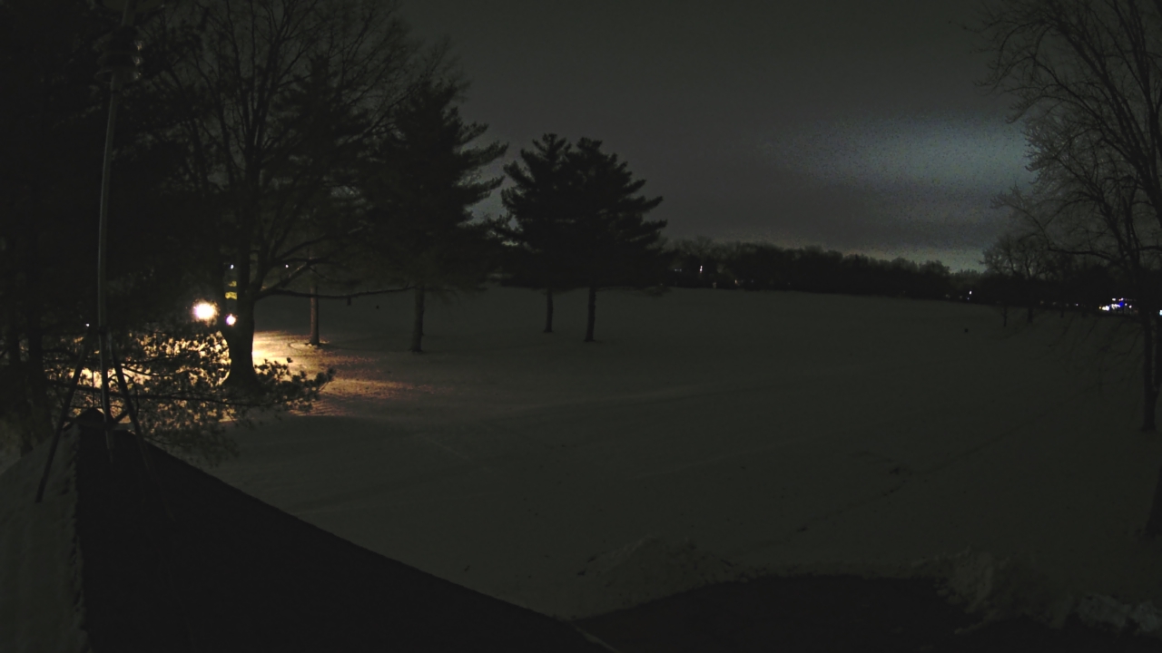 Thumbnail for current weather camera view from The Grove Country Club in Long Grove, Illinois