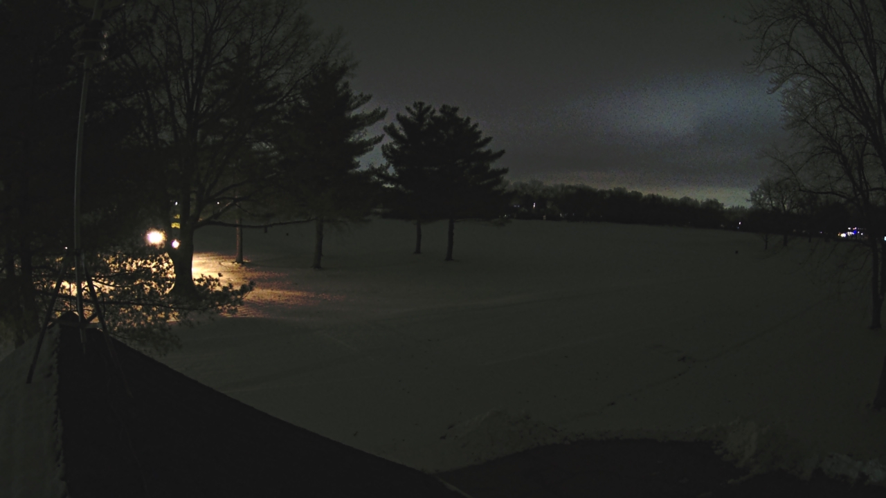 Thumbnail for current weather camera view from The Grove Country Club in Long Grove, Illinois