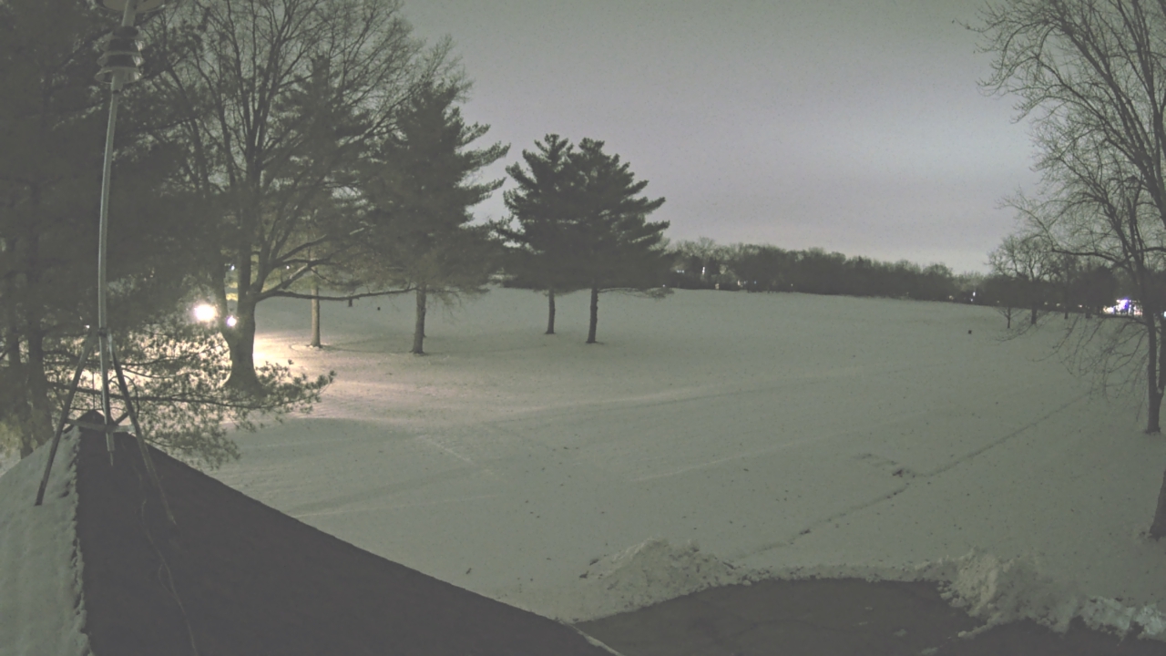 Thumbnail for current weather camera view from The Grove Country Club in Long Grove, Illinois