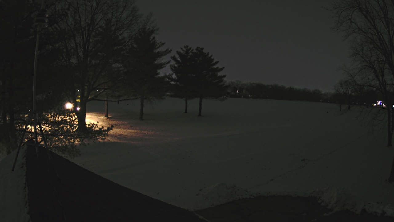 Thumbnail for current weather camera view from The Grove Country Club in Long Grove, Illinois