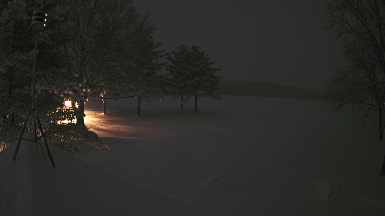 Thumbnail for current weather camera view from The Grove Country Club in Long Grove, Illinois