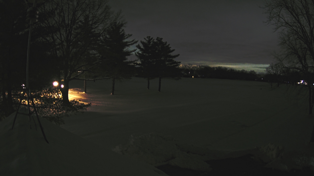 Thumbnail for current weather camera view from The Grove Country Club in Long Grove, Illinois