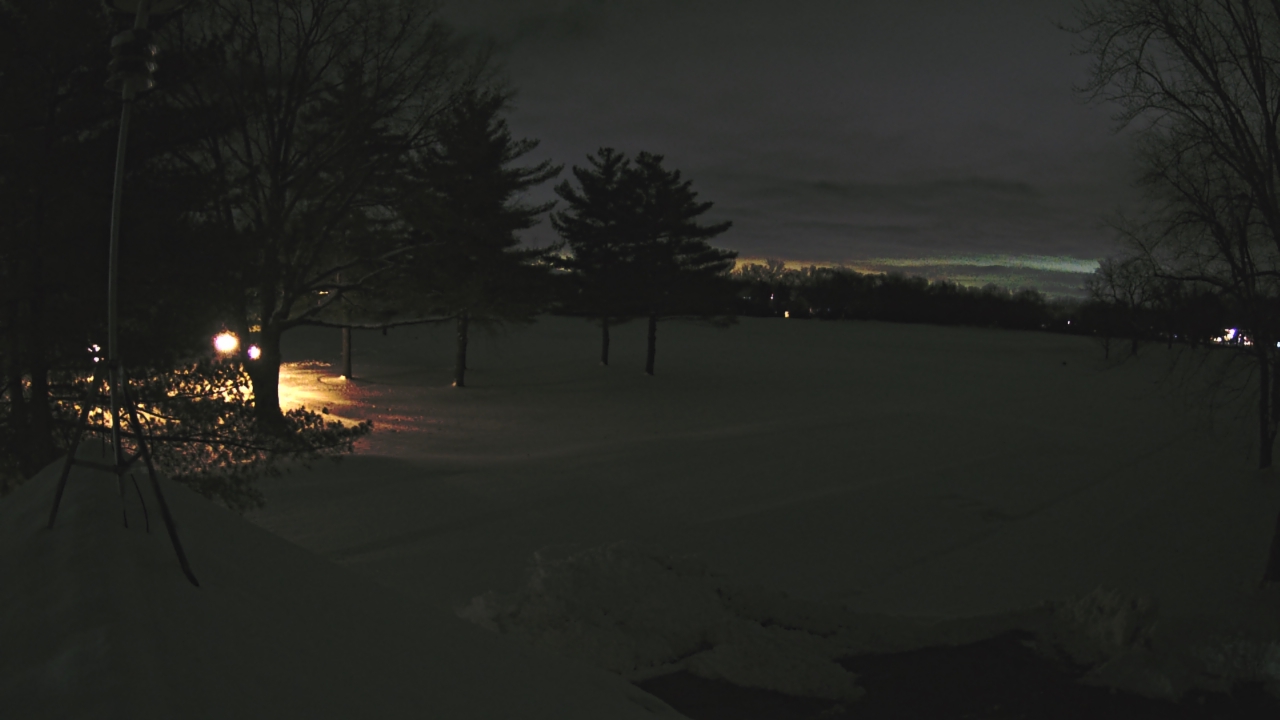 Thumbnail for current weather camera view from The Grove Country Club in Long Grove, Illinois