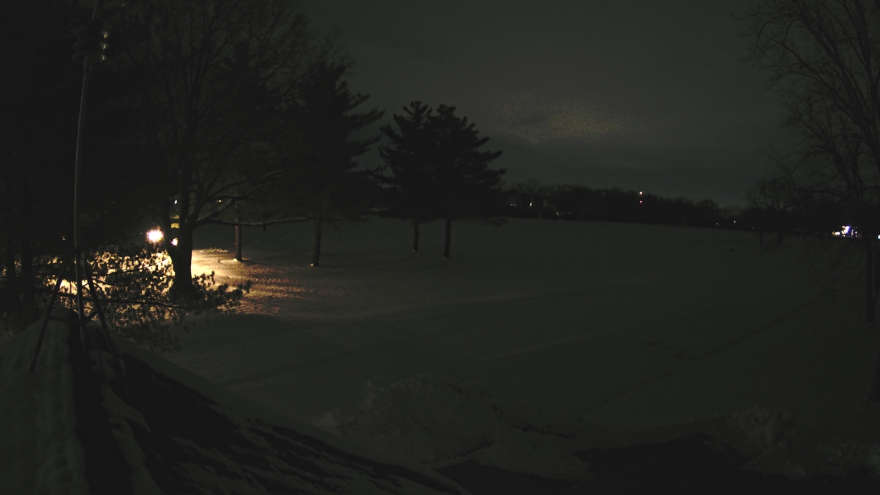 Thumbnail for current weather camera view from The Grove Country Club in Long Grove, Illinois