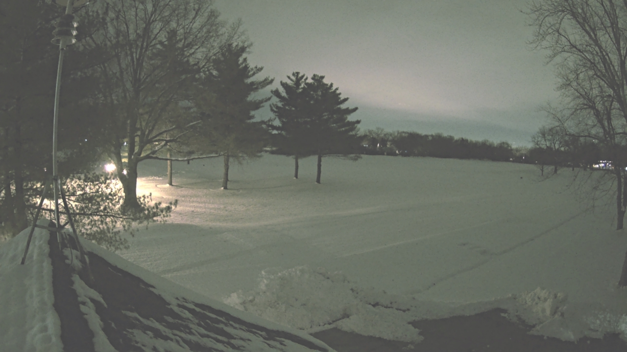 Thumbnail for current weather camera view from The Grove Country Club in Long Grove, Illinois