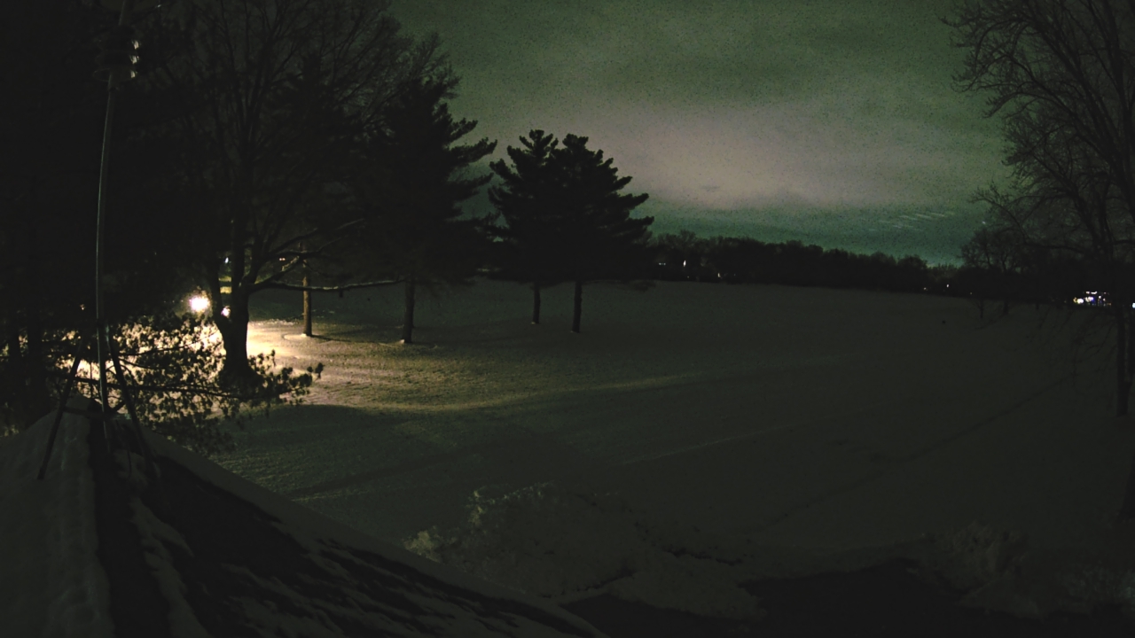 Thumbnail for current weather camera view from The Grove Country Club in Long Grove, Illinois