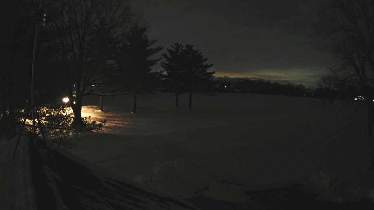 Thumbnail for current weather camera view from The Grove Country Club in Long Grove, Illinois