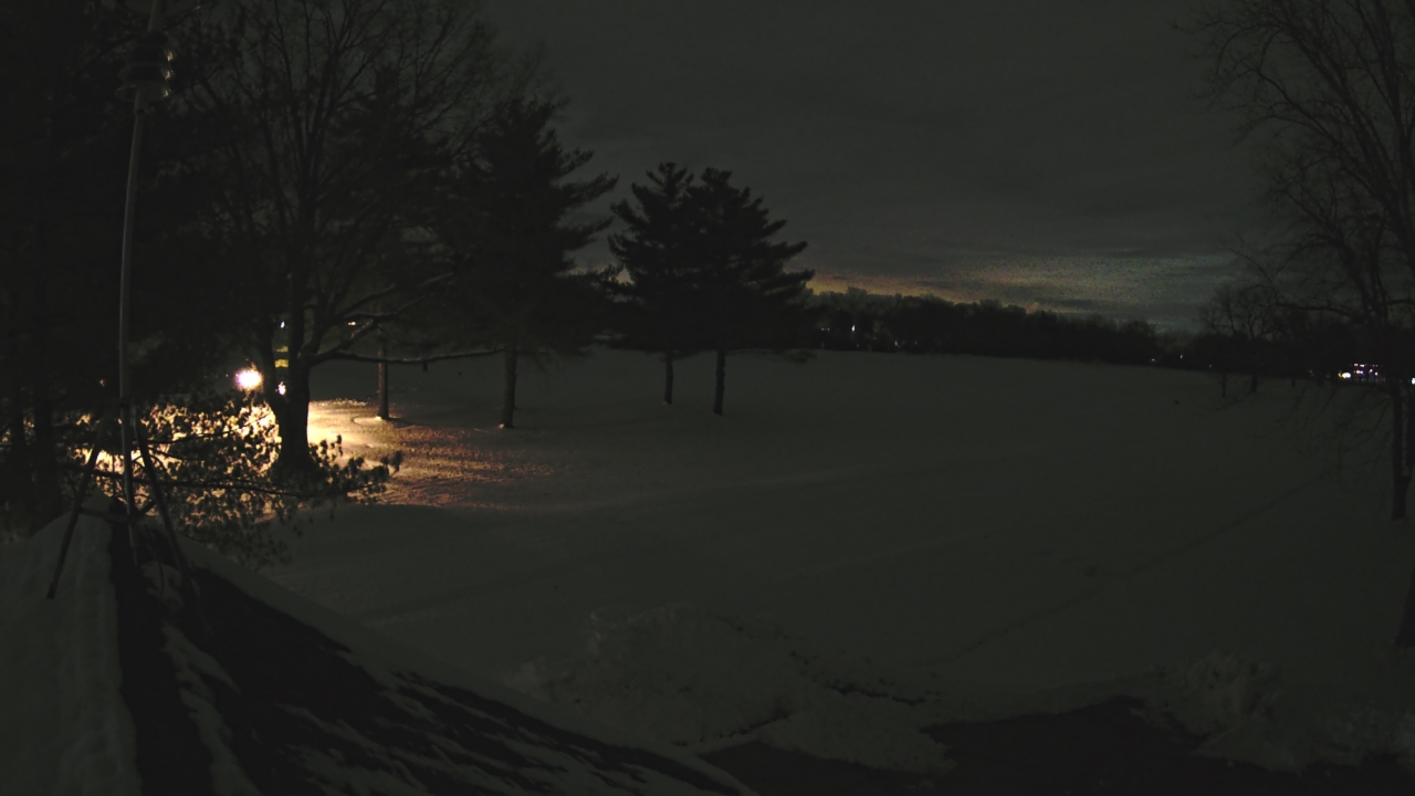 Thumbnail for current weather camera view from The Grove Country Club in Long Grove, Illinois