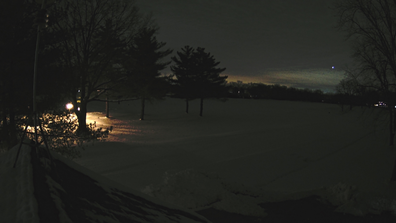 Thumbnail for current weather camera view from The Grove Country Club in Long Grove, Illinois