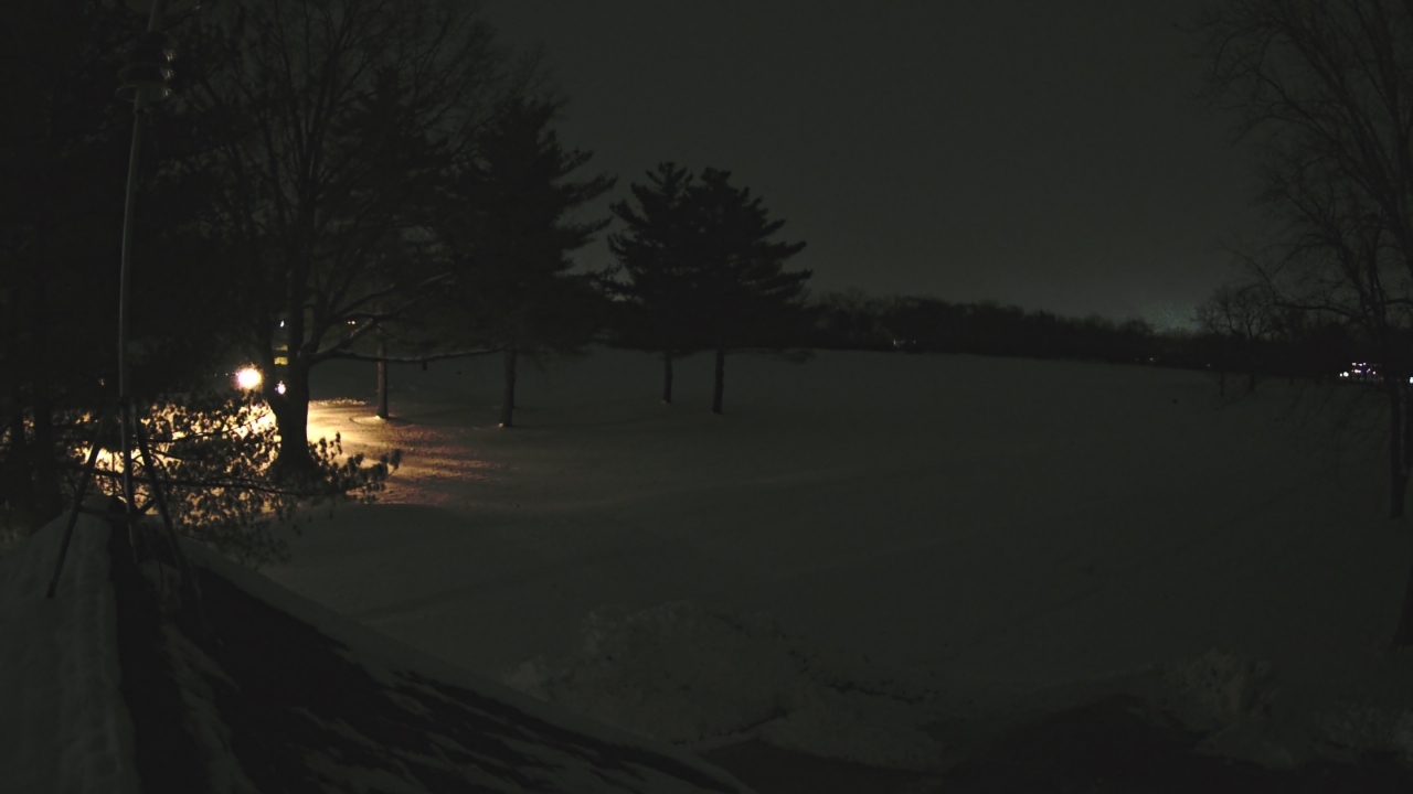 Thumbnail for current weather camera view from The Grove Country Club in Long Grove, Illinois