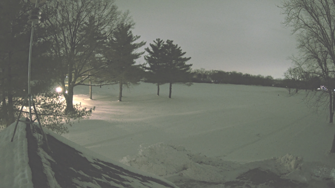 Thumbnail for current weather camera view from The Grove Country Club in Long Grove, Illinois