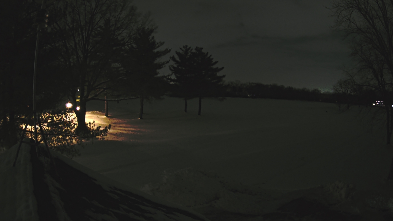 Thumbnail for current weather camera view from The Grove Country Club in Long Grove, Illinois