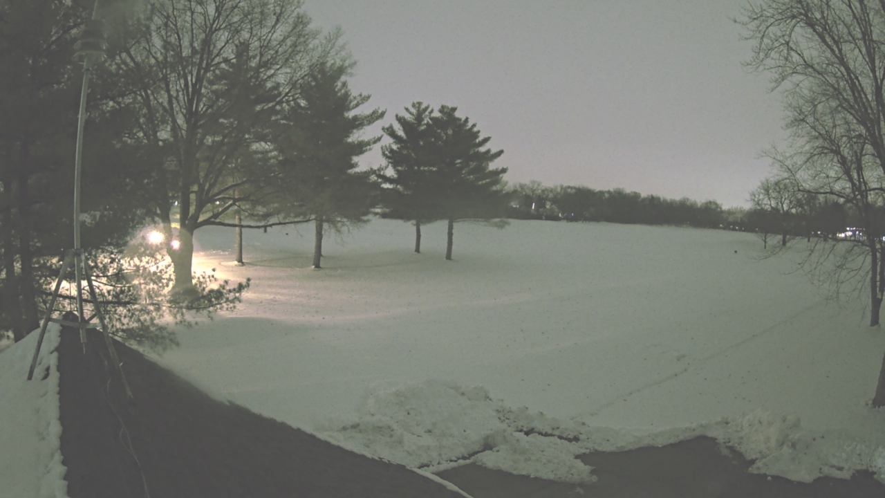 Thumbnail for current weather camera view from The Grove Country Club in Long Grove, Illinois