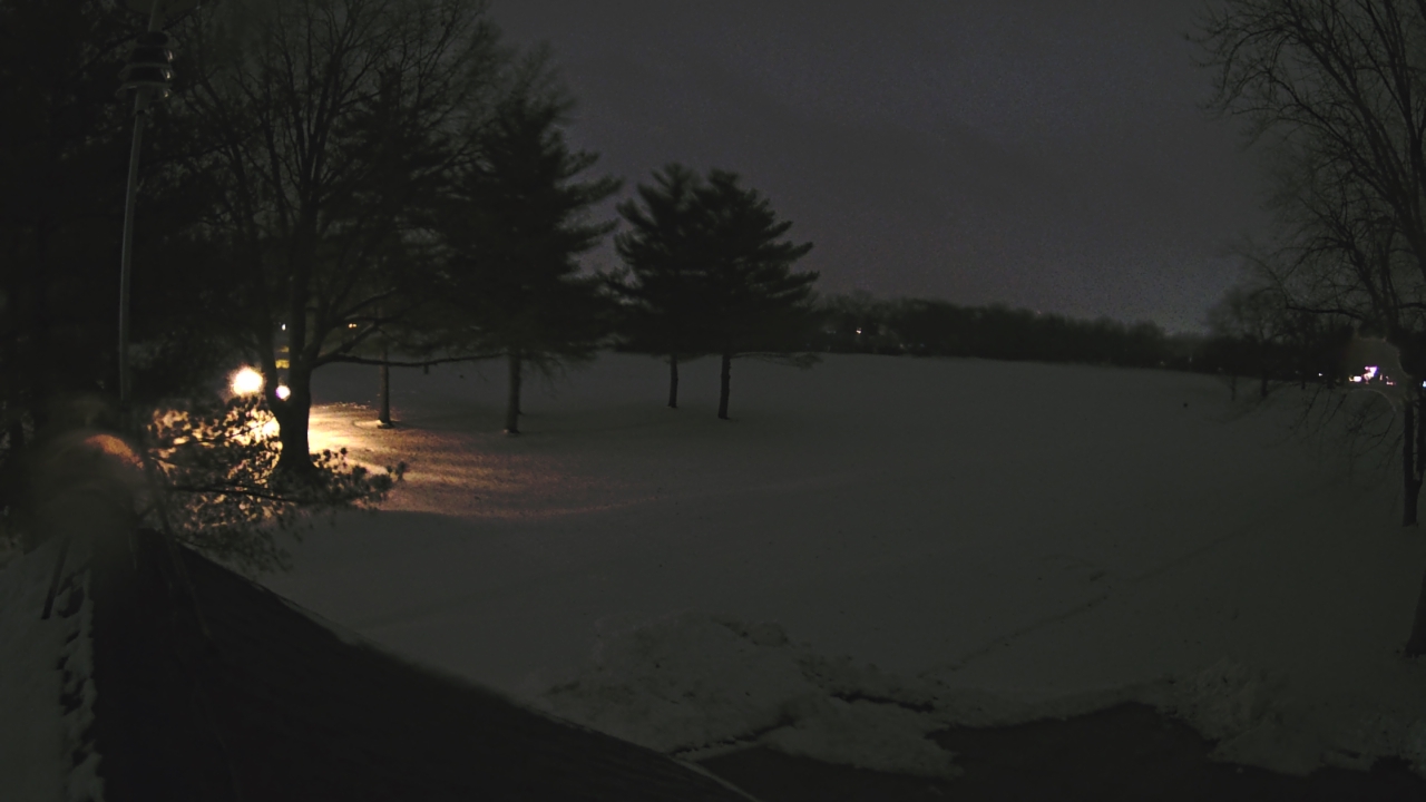 Thumbnail for current weather camera view from The Grove Country Club in Long Grove, Illinois