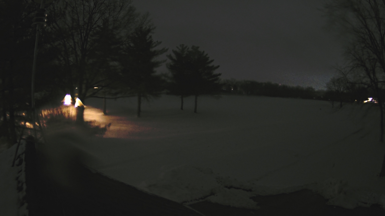 Thumbnail for current weather camera view from The Grove Country Club in Long Grove, Illinois