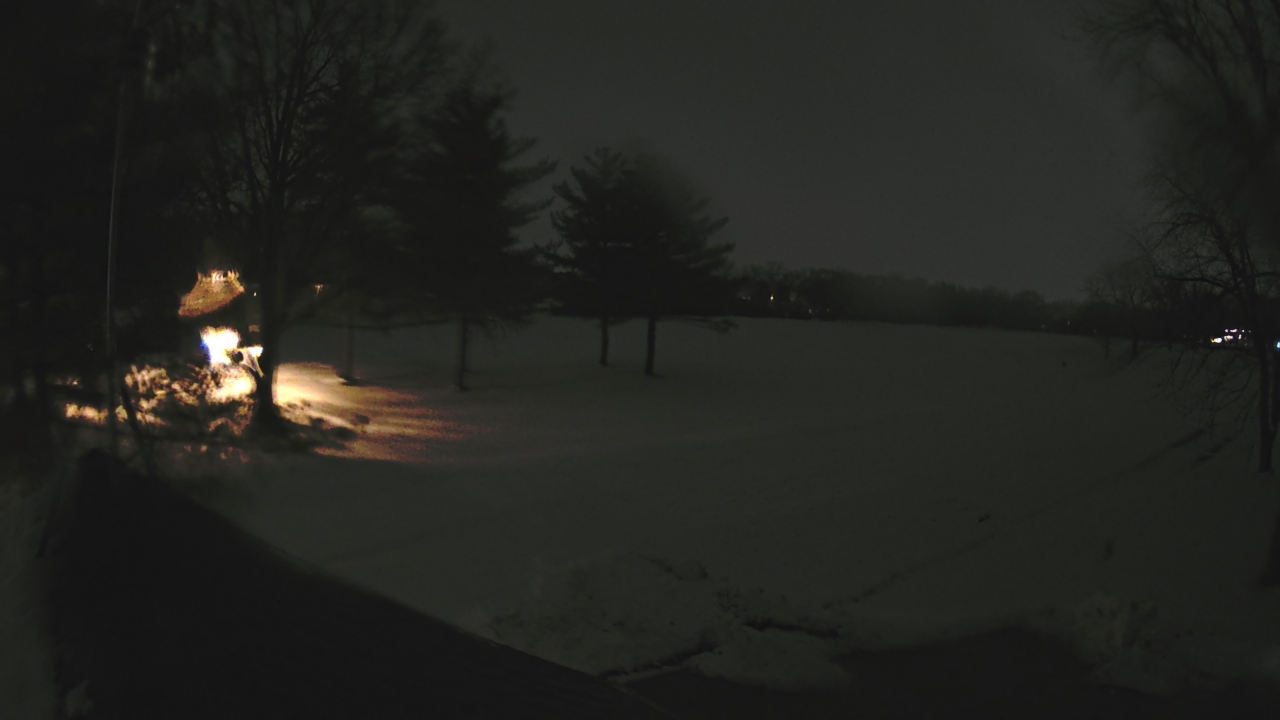 Thumbnail for current weather camera view from The Grove Country Club in Long Grove, Illinois