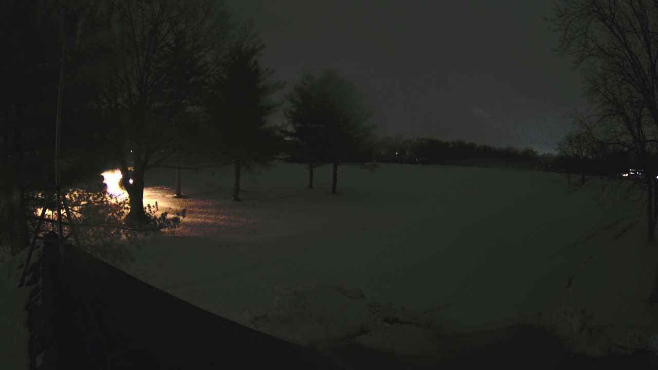 Thumbnail for current weather camera view from The Grove Country Club in Long Grove, Illinois