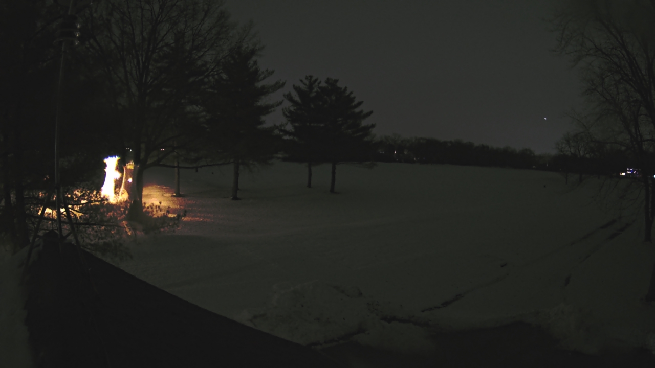 Thumbnail for current weather camera view from The Grove Country Club in Long Grove, Illinois