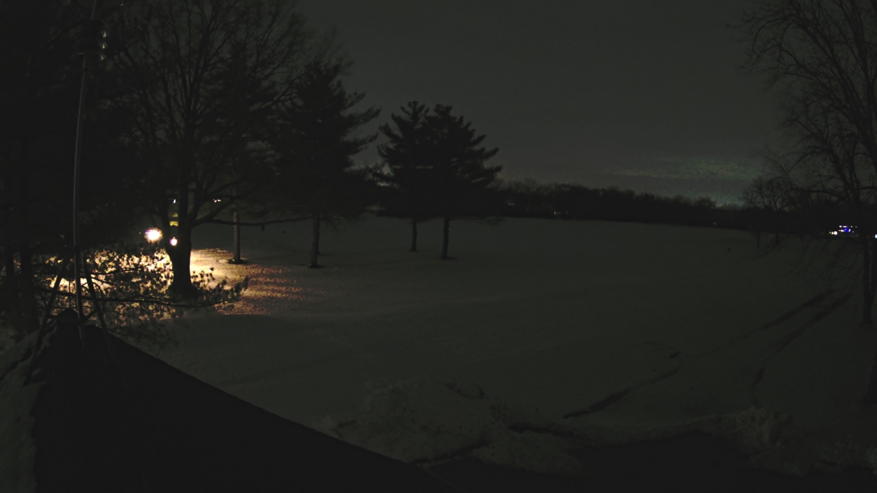 Thumbnail for current weather camera view from The Grove Country Club in Long Grove, Illinois