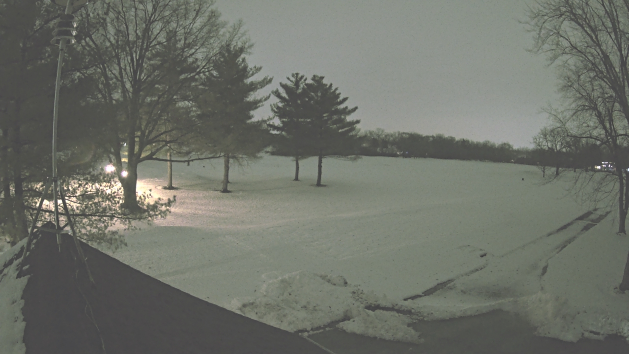 Thumbnail for current weather camera view from The Grove Country Club in Long Grove, Illinois