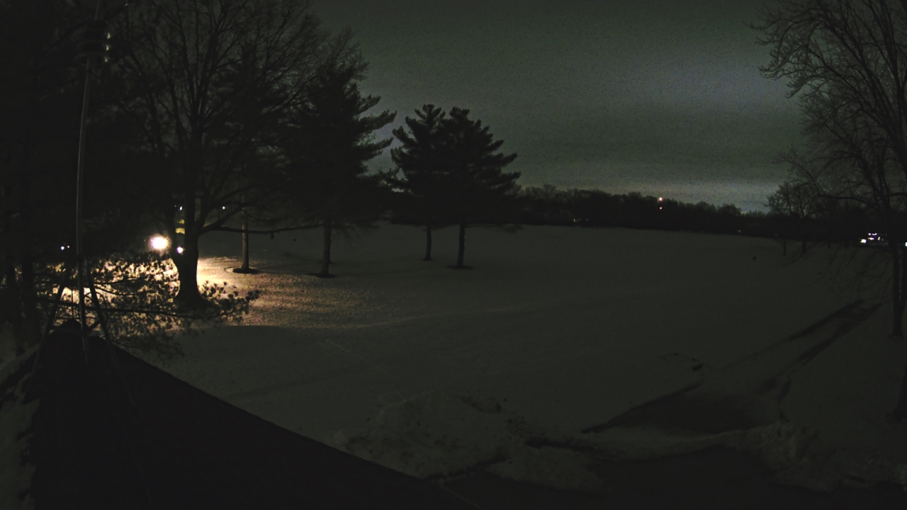 Thumbnail for current weather camera view from The Grove Country Club in Long Grove, Illinois