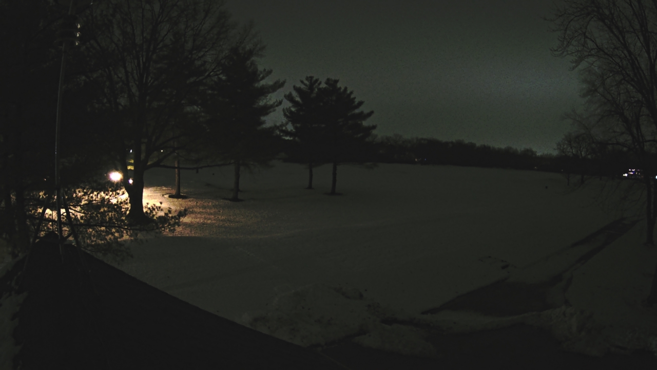 Thumbnail for current weather camera view from The Grove Country Club in Long Grove, Illinois