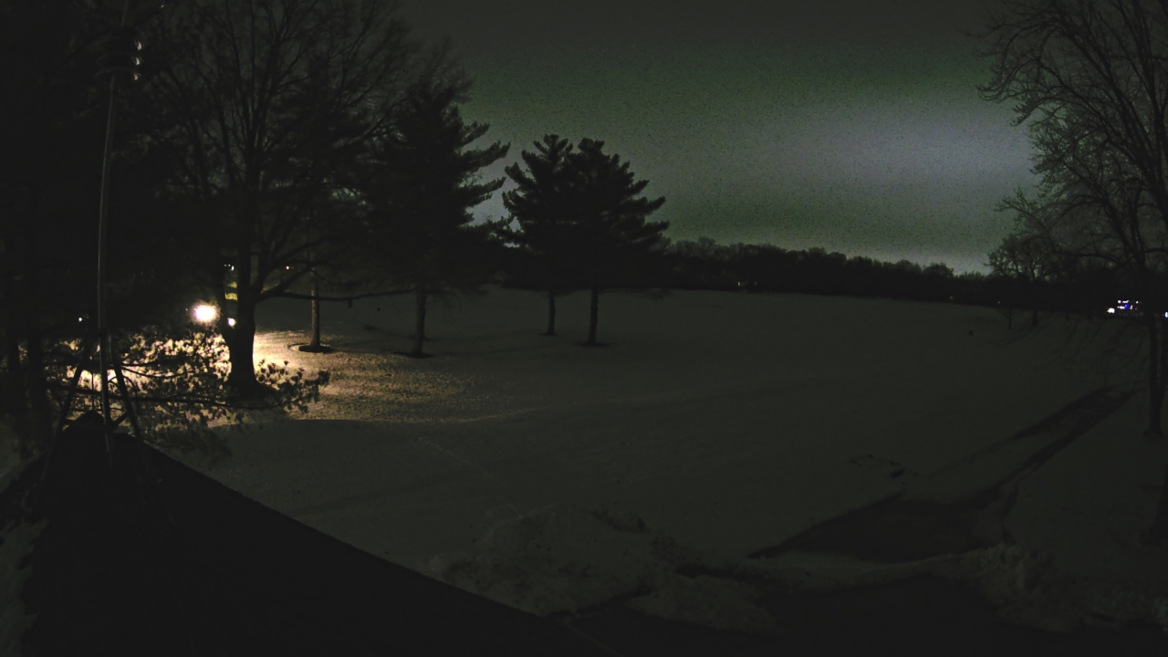 Thumbnail for current weather camera view from The Grove Country Club in Long Grove, Illinois