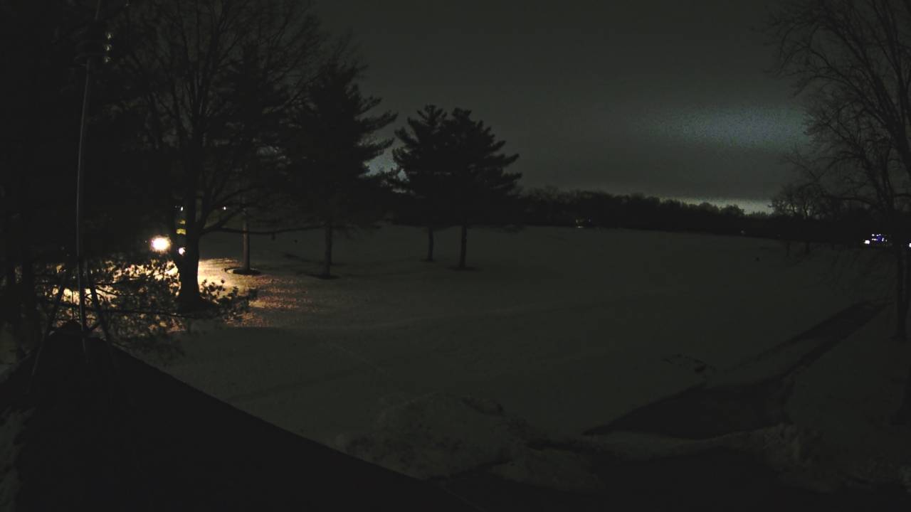 Thumbnail for current weather camera view from The Grove Country Club in Long Grove, Illinois