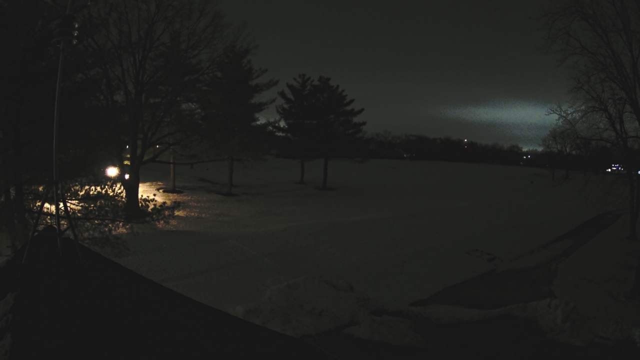 Thumbnail for current weather camera view from The Grove Country Club in Long Grove, Illinois