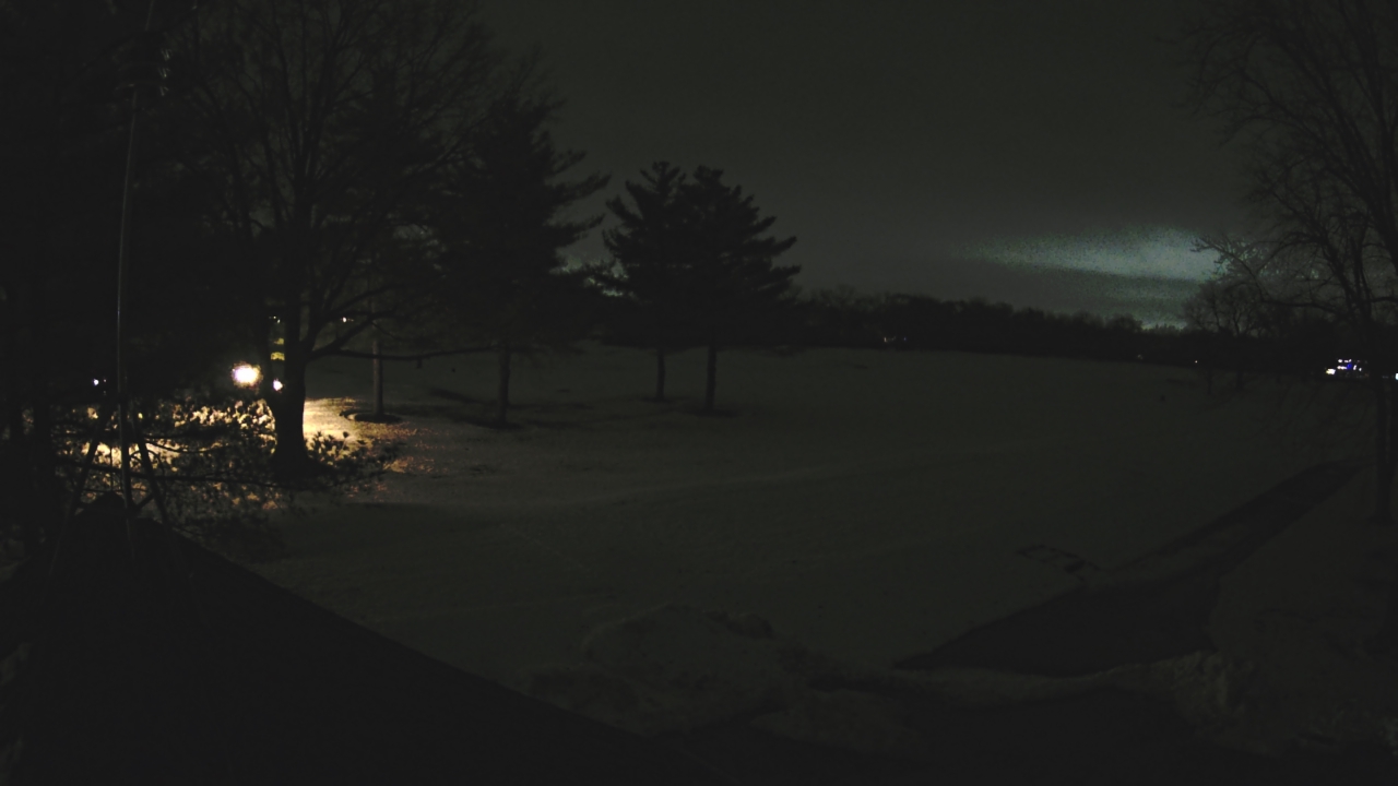 Thumbnail for current weather camera view from The Grove Country Club in Long Grove, Illinois