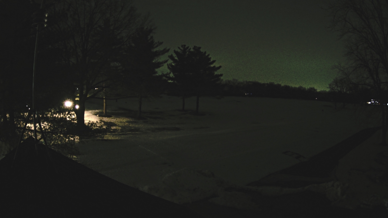 Thumbnail for current weather camera view from The Grove Country Club in Long Grove, Illinois