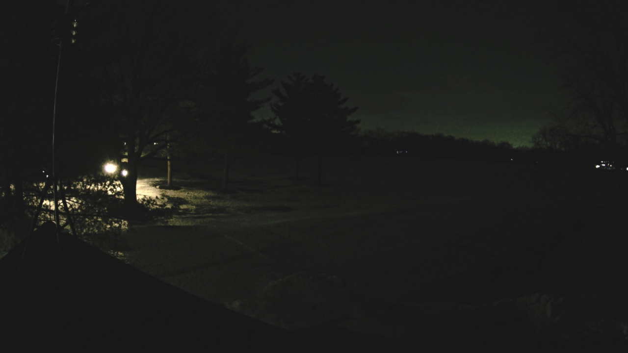 Thumbnail for current weather camera view from The Grove Country Club in Long Grove, Illinois