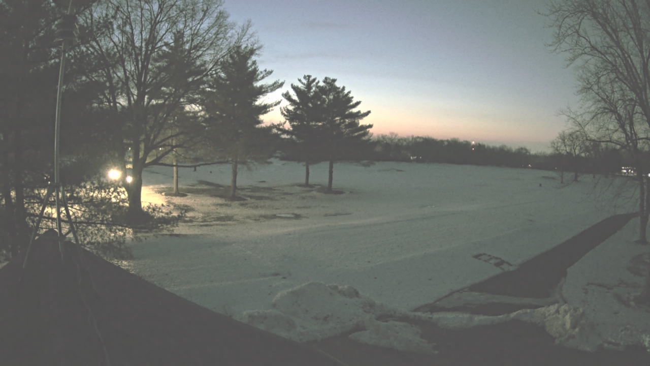 Thumbnail for current weather camera view from The Grove Country Club in Long Grove, Illinois