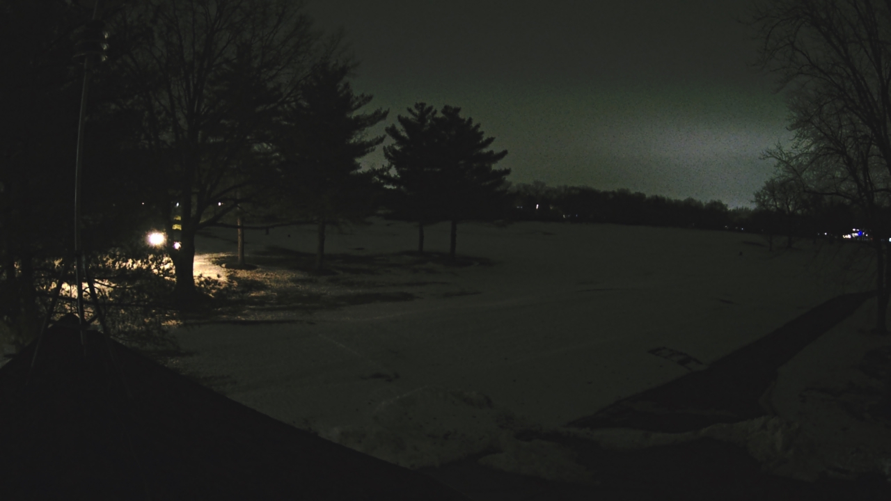 Thumbnail for current weather camera view from The Grove Country Club in Long Grove, Illinois