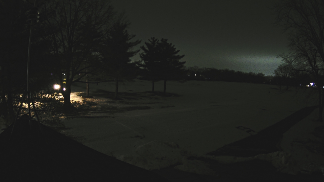 Thumbnail for current weather camera view from The Grove Country Club in Long Grove, Illinois