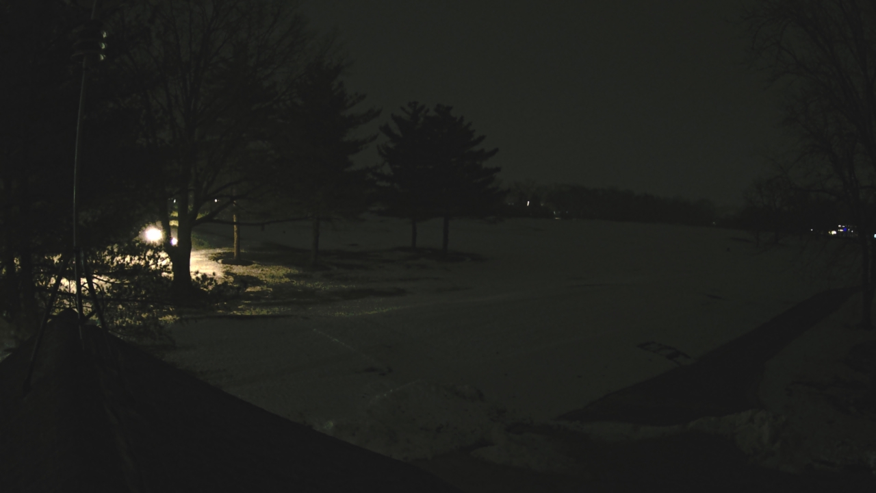 Thumbnail for current weather camera view from The Grove Country Club in Long Grove, Illinois