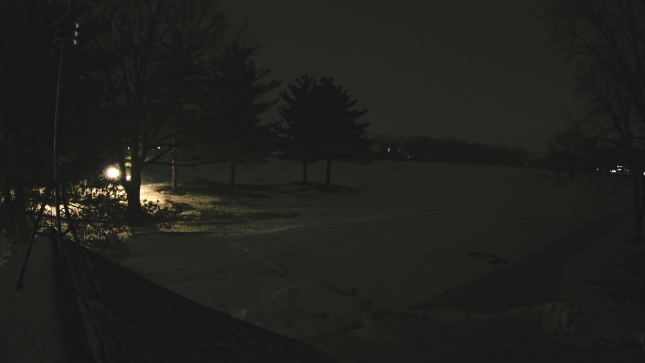 Thumbnail for current weather camera view from The Grove Country Club in Long Grove, Illinois