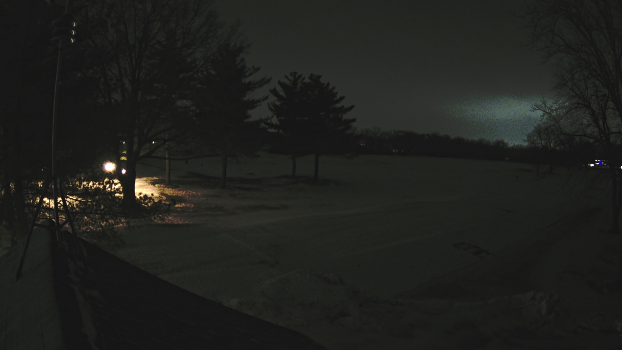 Thumbnail for current weather camera view from The Grove Country Club in Long Grove, Illinois