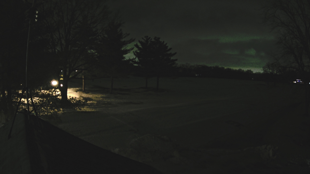 Thumbnail for current weather camera view from The Grove Country Club in Long Grove, Illinois