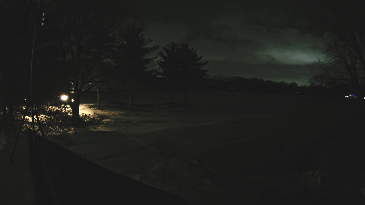 Thumbnail for current weather camera view from The Grove Country Club in Long Grove, Illinois