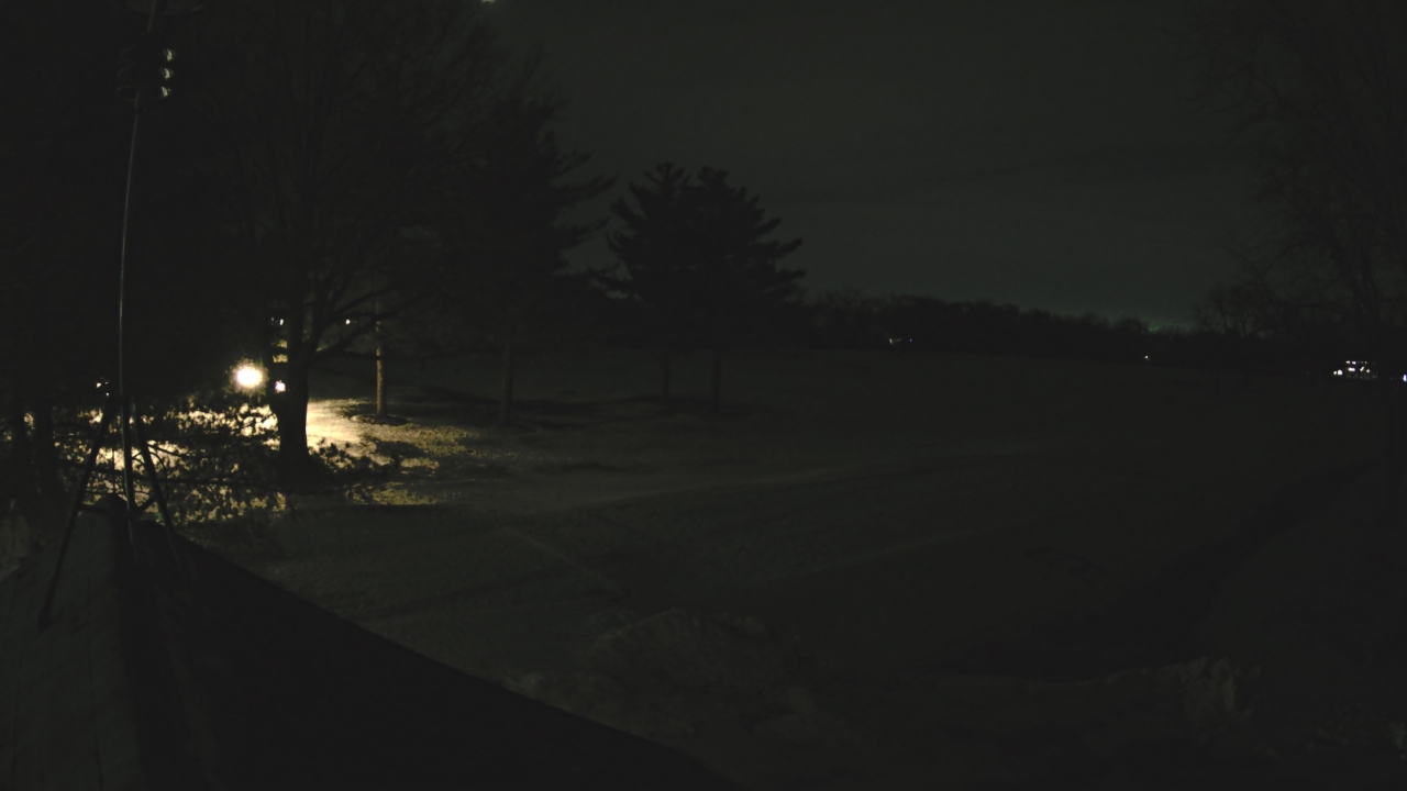 Thumbnail for current weather camera view from The Grove Country Club in Long Grove, Illinois