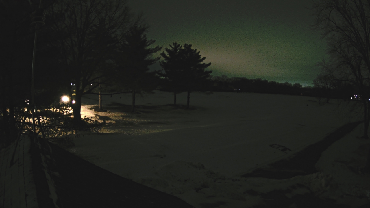 Thumbnail for current weather camera view from The Grove Country Club in Long Grove, Illinois